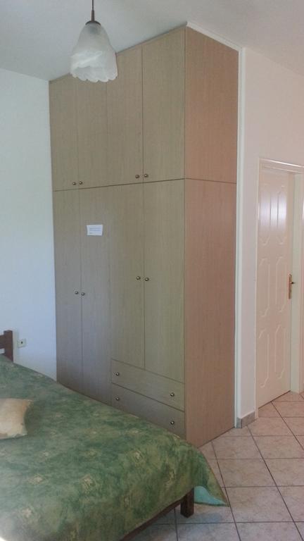 Appartamento Cerigo House Kondoliánika Esterno foto